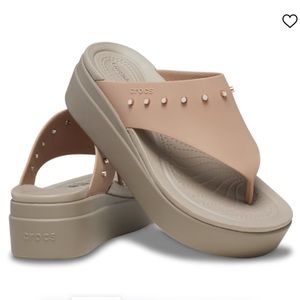 Crocs Brooklyn Studded Wedge Flipflop NWOT